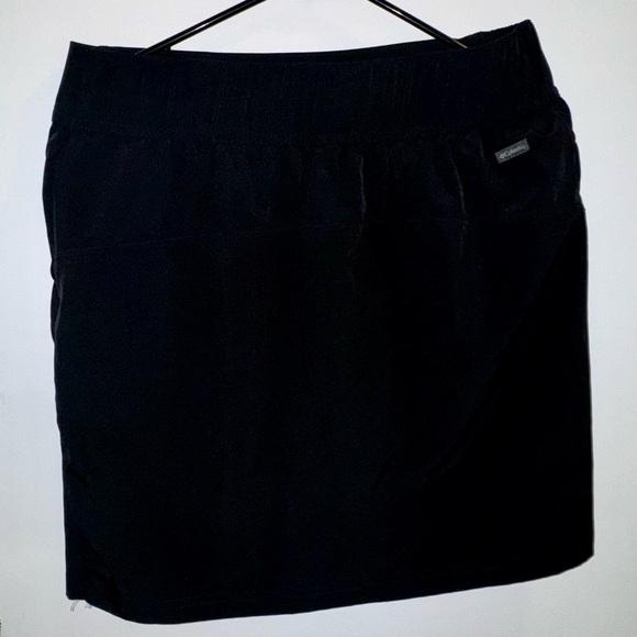 Columbia Women's Athletic Black Skort - Picture 6 of 8
